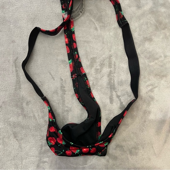 New! Victoria’s Secret shine strap thong bikini bottom strawberry 4623 - Picture 7 of 9